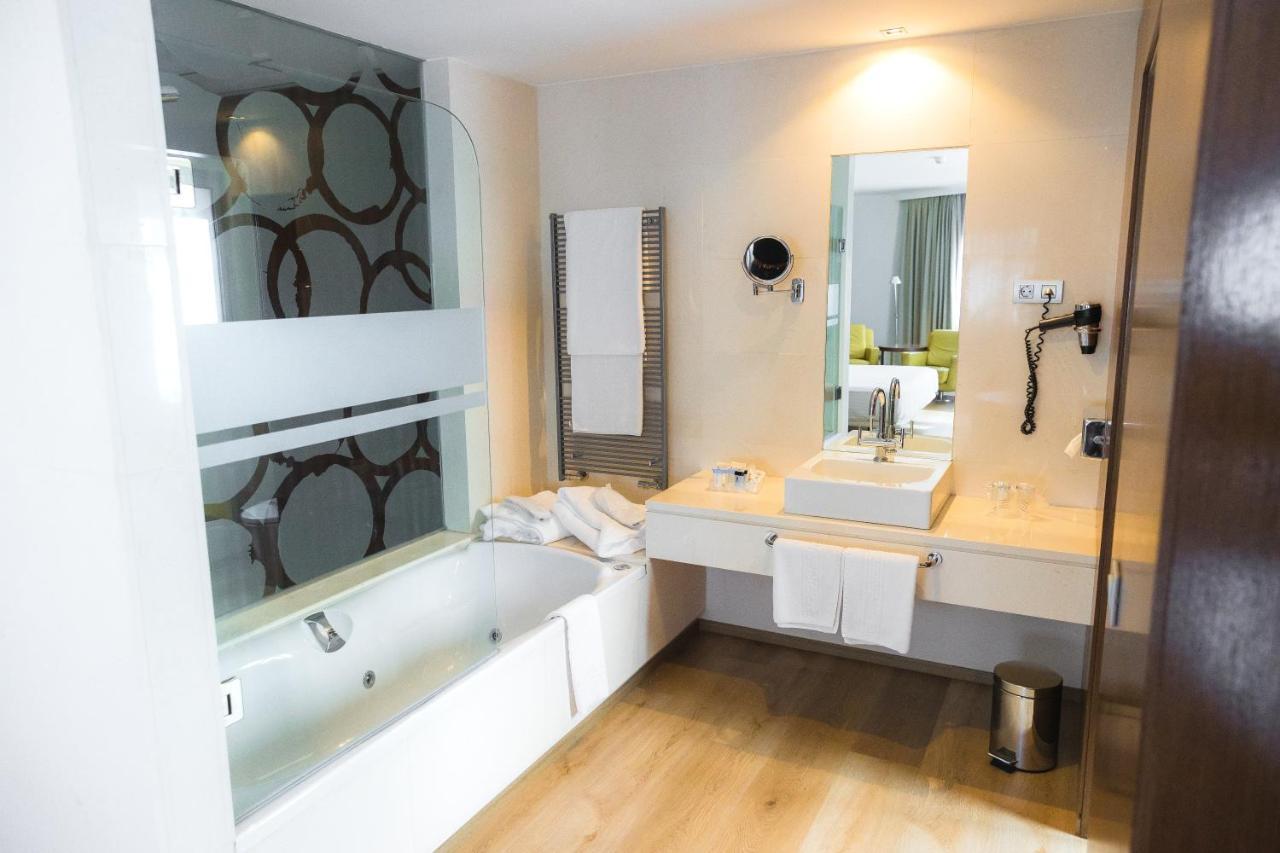 Hotel Veracruz Plaza & Spa Valdepeñas Extérieur photo