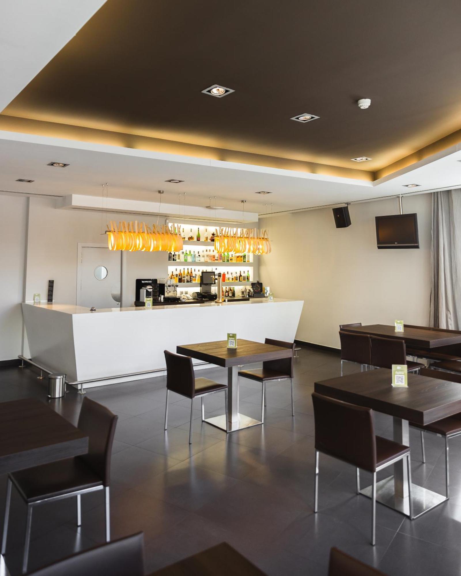 Hotel Veracruz Plaza & Spa Valdepeñas Extérieur photo